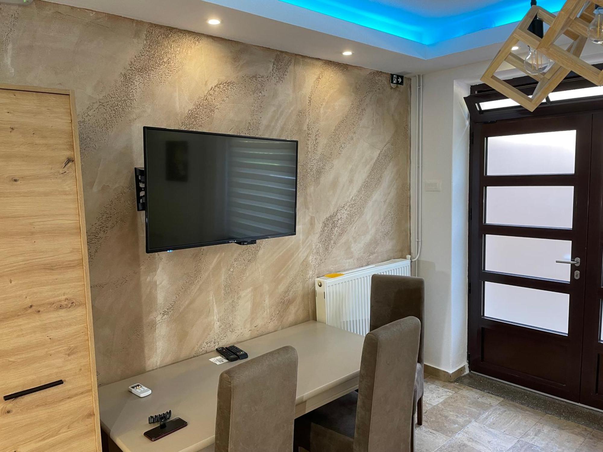 Bora Apartmani - Free Parking - City Center فرانيي المظهر الخارجي الصورة
